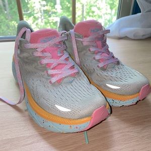 Hoka Sneakers